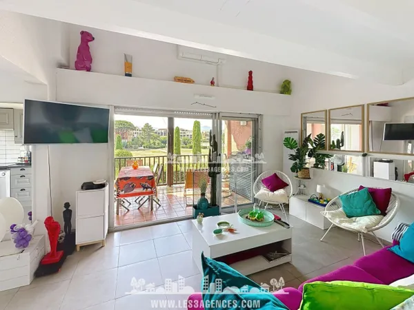 Vaste appartement 87 m² au sol - piscine - plage 