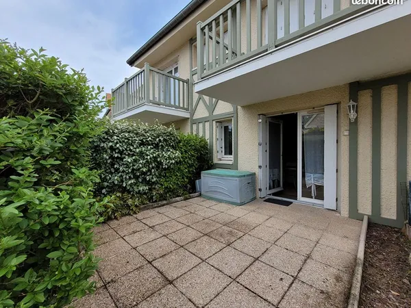 Studio 1 pièce 19 m² 