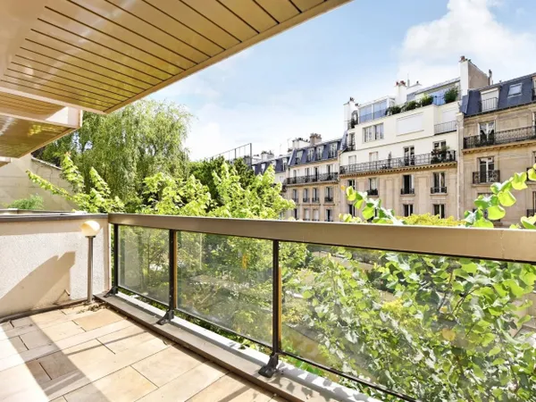 Paris 16 -Ièna-2 chambres- Terrasse- Vue dégagée 
