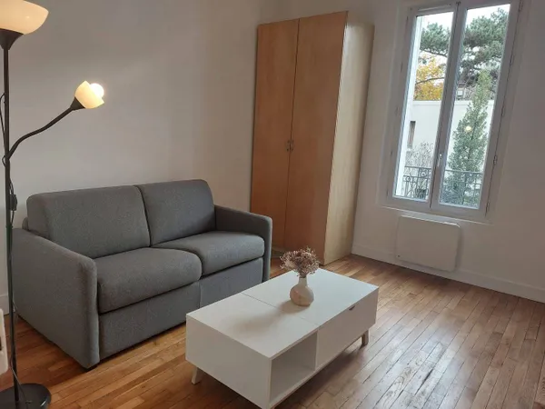 Studio 1 pièce 25 m² 