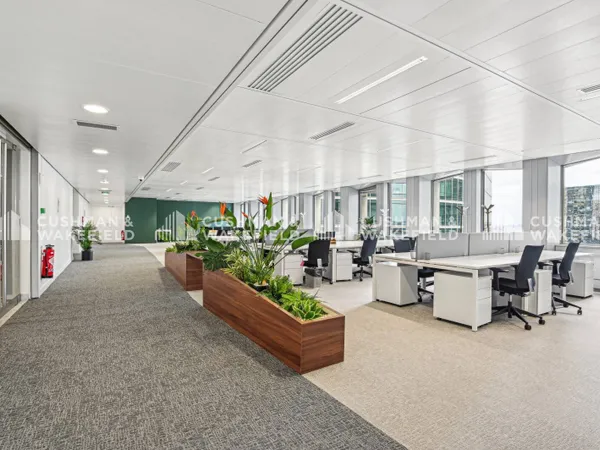 Bureaux 5937 m² 