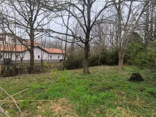 Terrain 355 m² Saint-Pée-sur-Nivelle 