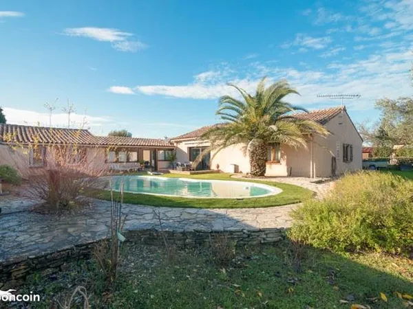 Villa 5 pièces 158 m² 
