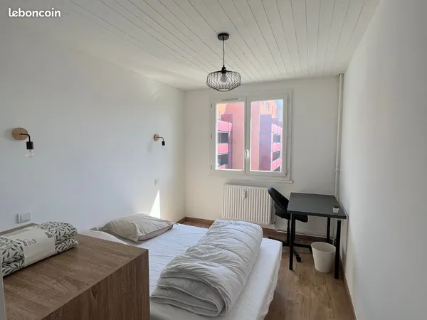 Chambre meublée 