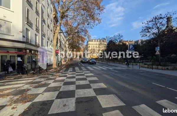 Commerce beauté/coiffure 76 m² 