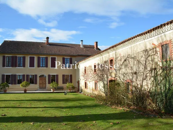 Maison 13 pièces 430 m² 