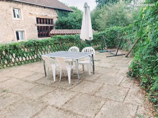 Appartement 60m2 avec terrasse 440 euros 