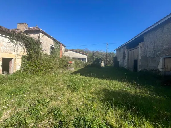 Corps de ferme 2 pièces 102 m² 