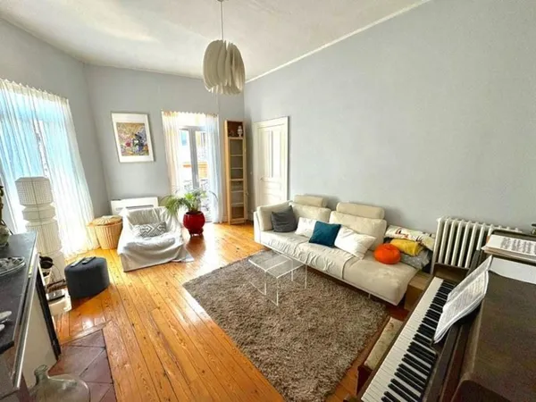 Appartement de 4 pièces principales 