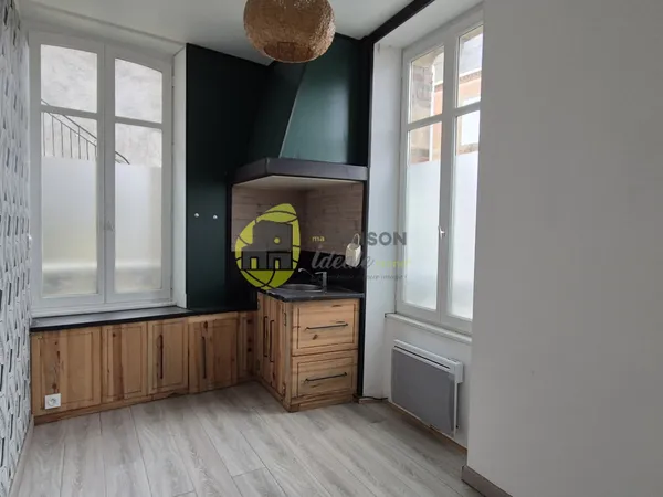 Immeuble avec 2 logements (Réunissables) 147 m2 