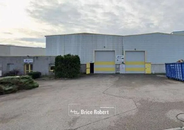 Local d'activité 1910 m² 