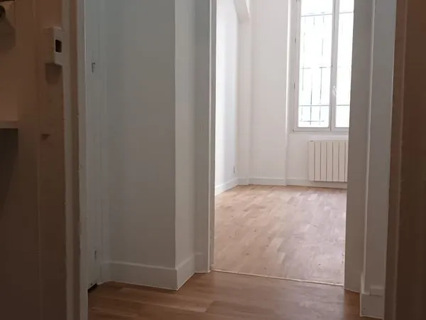 Appartement 3 pièces 45M2 à louer rénové et isolé 