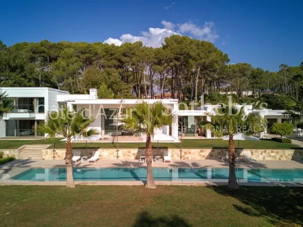 Villa contemporaine de prestige à vendre à Mougins, maison d'ami 