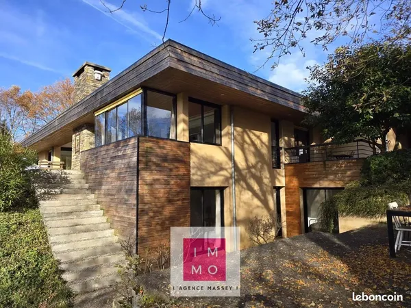 Villa 14 pièces 206 m² 