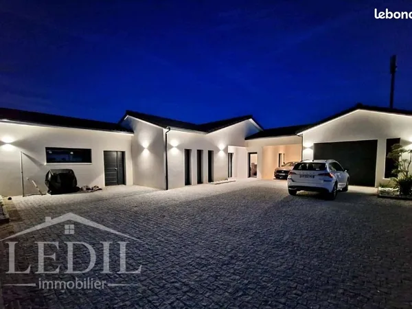 Maison 6 pièces 178 m² 