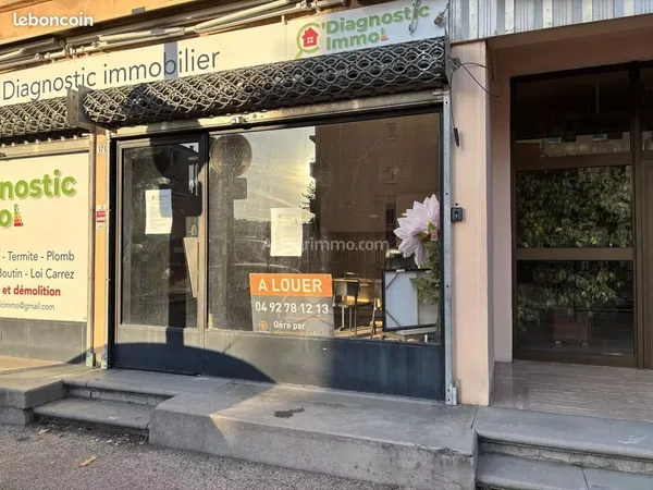 Boutique 45 m² Manosque 