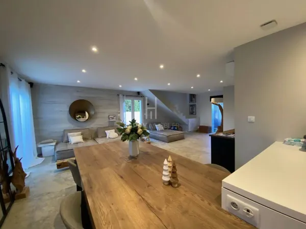 Maison 6 pièces 105 m² 