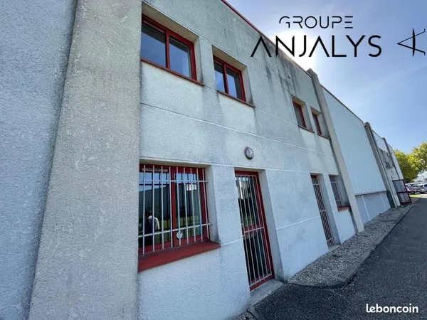 Local commercial 351 m² 