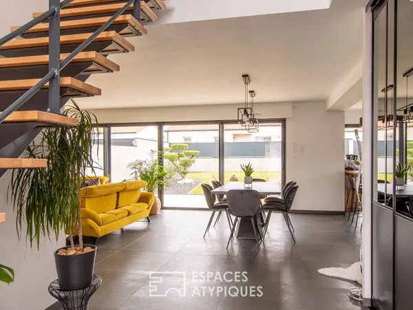 Lumineuse maison d'architecte 