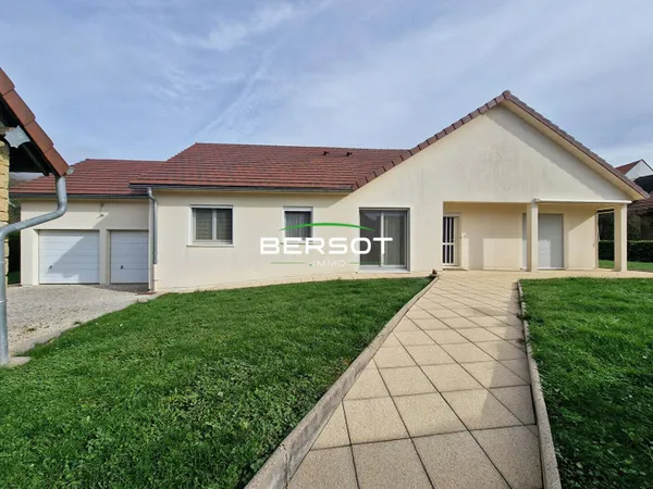 Maison de plain-pied 6 pièces 131 m² 