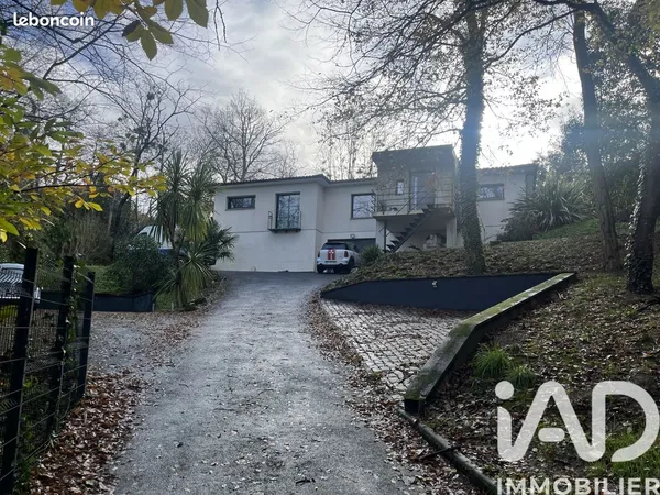 Maison 5 pièces 150 m² 