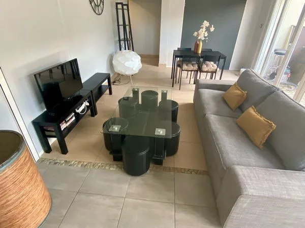 Appartement avec petit extérieur 