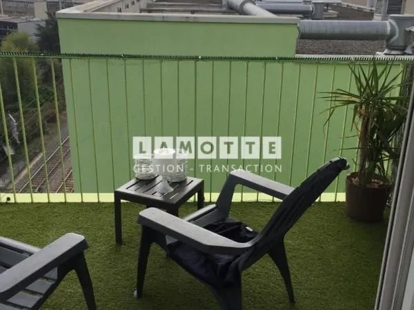 Studio 1 pièce 24 m² 