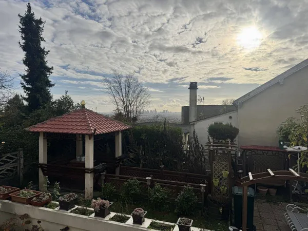 Maison 7 pièces 148 m² 