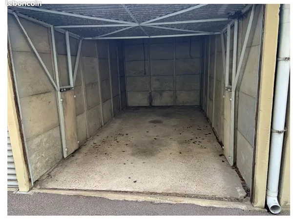GARAGE fermé sécurisé de plein pied, ERMONT Résidence FOCH 