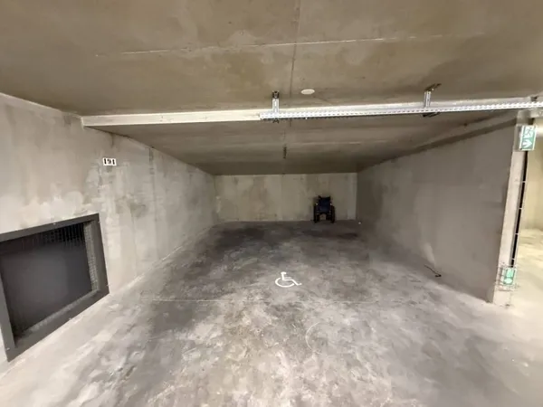 Stationnement Location Lyon   27500€