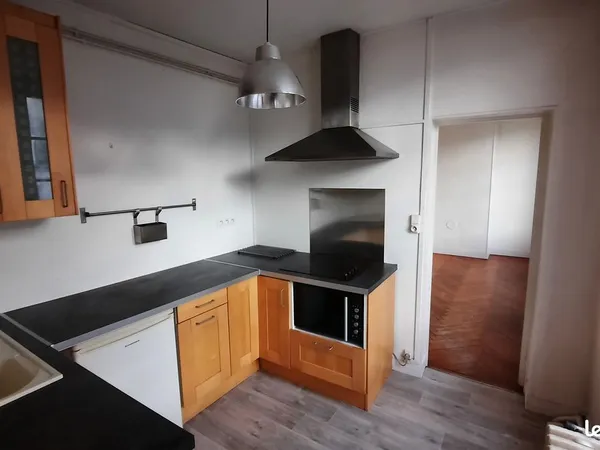 Grand F2 de 47 m² - Centre-ville de Bolbec 