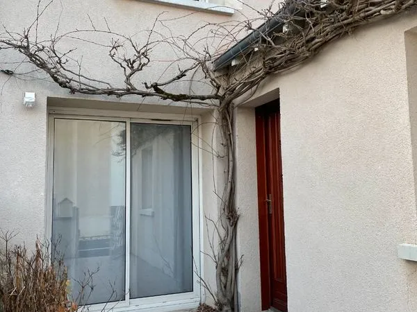 Belle maison en centre ville de Saint Martin Le beau 