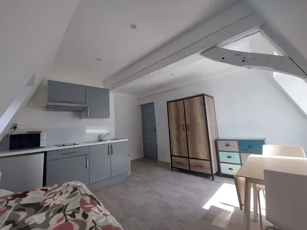 Appartement 1 pièce 14 m² 