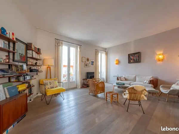 Duplex d'exception - 152 m² - Terrasse 31 m² vue mer & montagne - 1.330.000 - Emplacement 