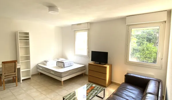Studio 1 pièce 26 m² 