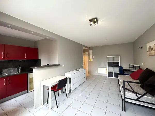 Studio 1 pièce 26 m² 