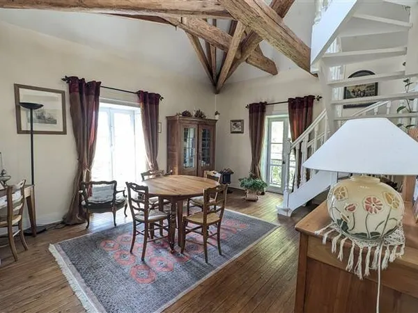 Appartement 5 pièces 143 m² 