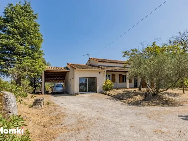Maison plain-pied 4 pièces 88 m² avec garage et 2000 m² de terrain sur Poulx 