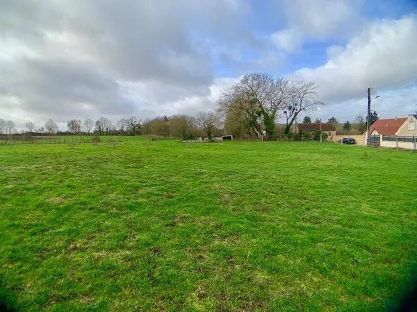 Terrain 714 m² 