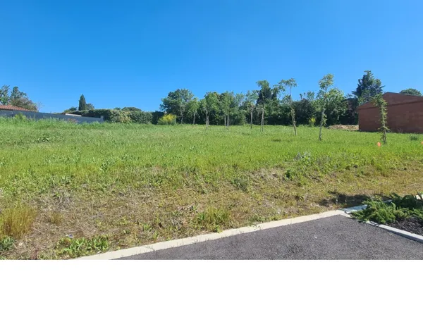 Terrain en individuel 652 m² 