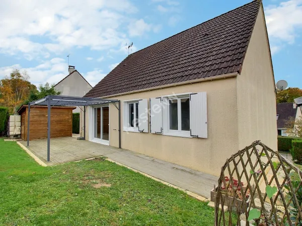 EPERNON, Pavillon 3 chambres sur sous-sol total avec jardin 