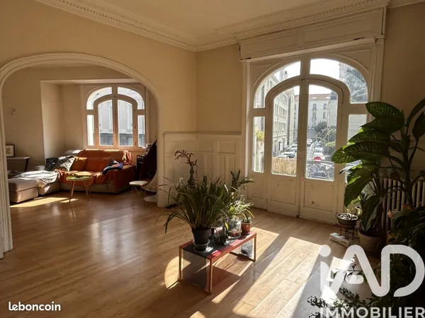 Maison 4 pièces 180 m² 
