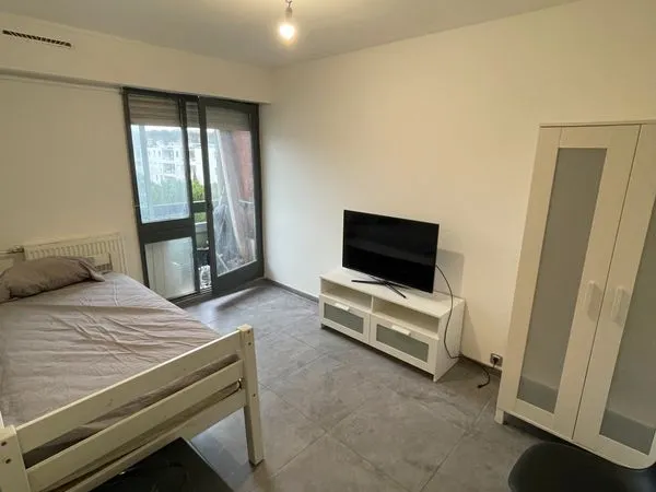 Chambre meublée de 12 m² colocation - Emplacement idéal - Saint Paul 