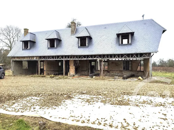 Maison 1 pièce 160 m² 