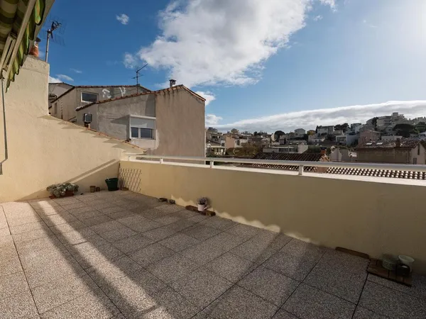 DUPLEX T3 87m² avec terrasse 