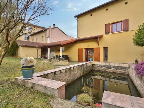 Maison 5 pièces 180 m² 