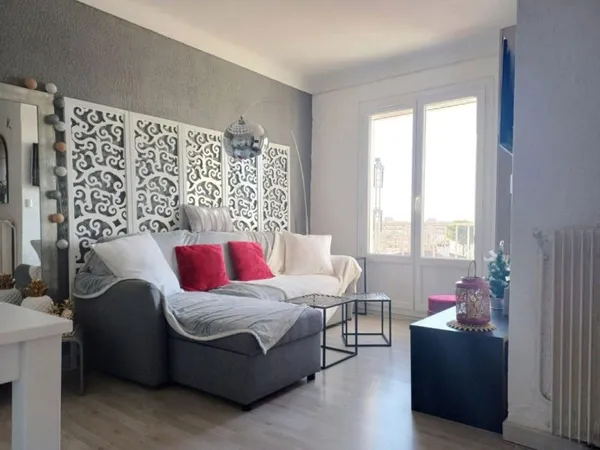 Appartement  lumineux à deux pas de la mer