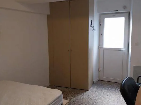 Studio 1 pièce 23 m² 