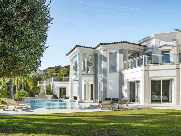 Villa 10 pièces 492 m² 