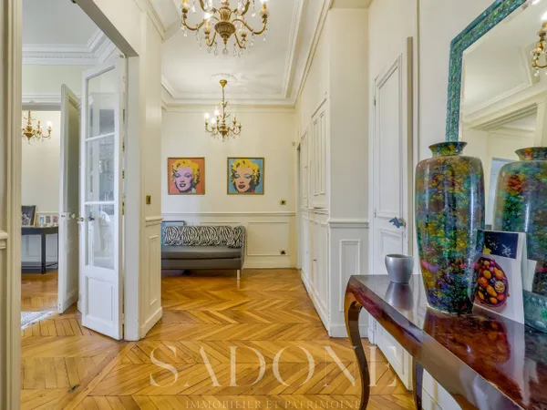Appartement familial Neuilly Sur Seine 5 pièce(s) 180 m2 